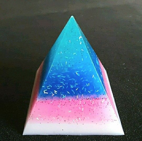 Glow in the dark blacklight multicolor glitter handmade resin pyramid new