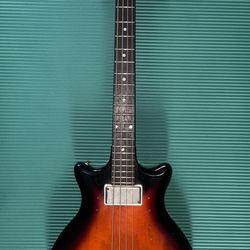 Airline Pocket Bass guitar