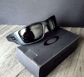 New Oakleys  Box, Pouch Cloth All Included