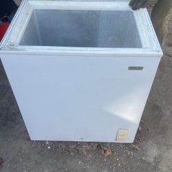Deep freezer