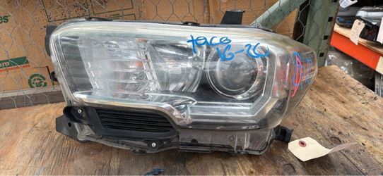 2016 2020 Toyota Tacoma led left side