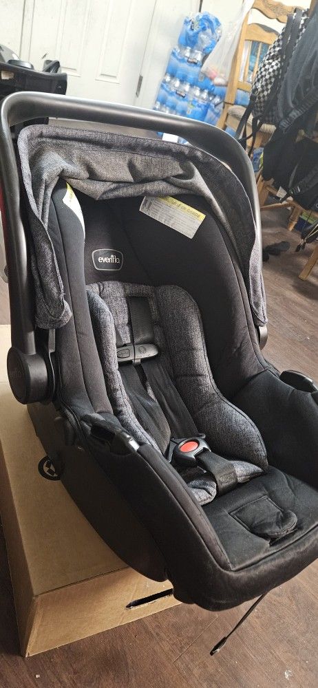 Infant Carseat