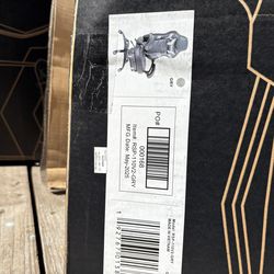 White 110 Respawn Gaming Chair: White