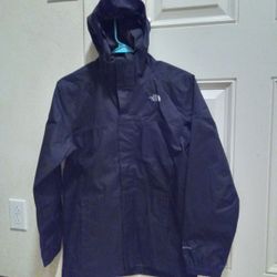 The North Face Boys /Garcons  Rain  Jacket Size L/G (14-16)