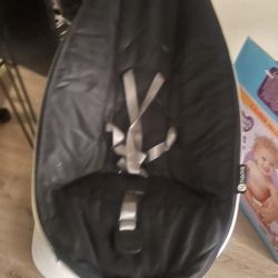 4moms mamaRoo Multi-Motion Baby Swing Smart Connectivity