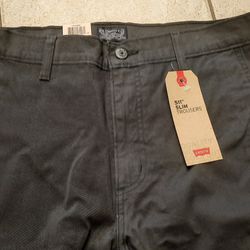 Levi's 511 W32.   L34