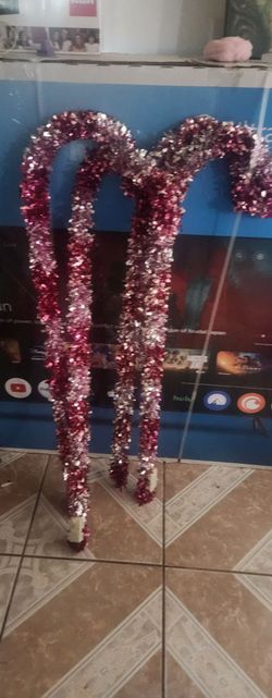 3 candycanes