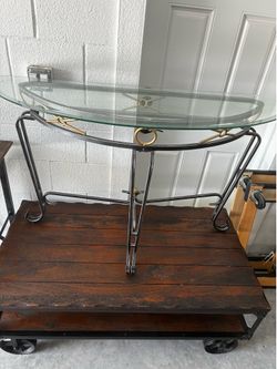 REDUCED Entrance/Sofa table