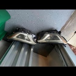 2014-2018 Toyota Rav4 Headlights 
