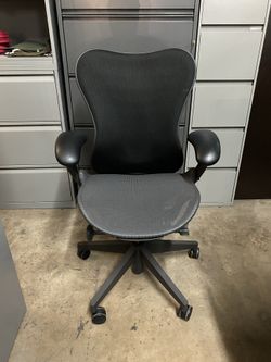 Herman Miller Mirra 2 office chair