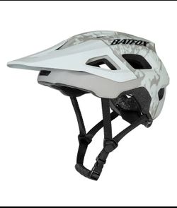 New Bat Fox Size M (55-58cm) Adjustable Lightweight Bicycle Helmet, White/Camo