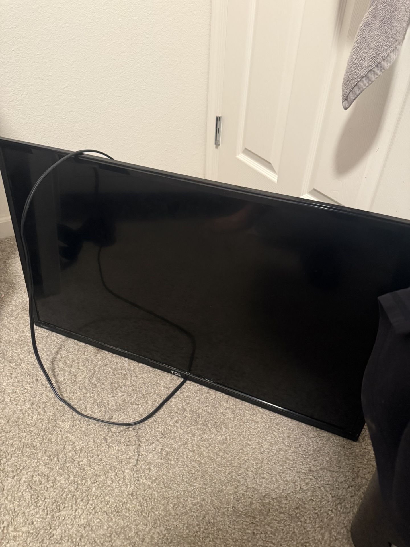 30” TCL HDMI Tv