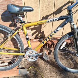 Trek 4500