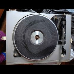 Turntable Sound Design 