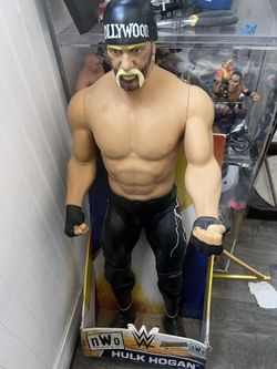 Hulk Hogan 31 Inch Plastic Figure