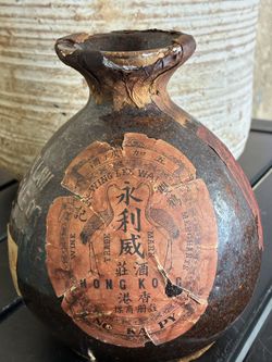 Vintage Wing Lee Wai Hong Kong Chinese Rice Wine Jar Stoneware Bottle Rustic Cranes Label