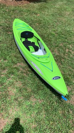 Pelican Trailblazer 100 NXT 10-Foot Kayak – Excellent Condition