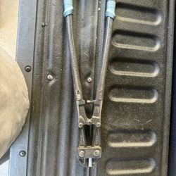 24 inch bolt cutters great shape