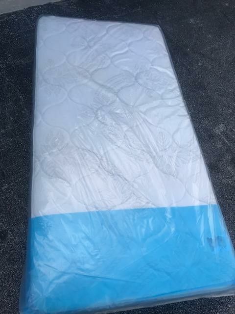 TWIN FULL QUEEN KING MATTRESS ⭐ ☎561*802*8654* CALL US All Brand New. WE HAVE ALL SIZE ..⭐TWIN ⭐ FULL ⭐ ⭐ QUEEN⭐ KING ⭐ We deliver everywhere Furniture