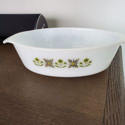 Vintage Meadow Green Oval Casserole Dish,  #433 //, 2.5 Qt