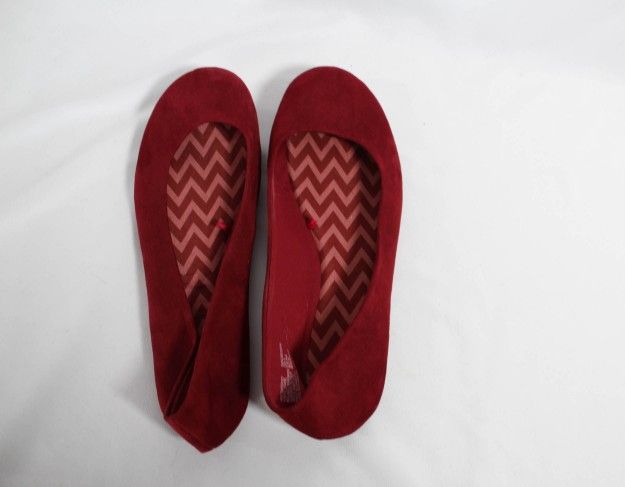 Burgundy Sueded Flats, Women's Size 8 – Chevron Printed Interior