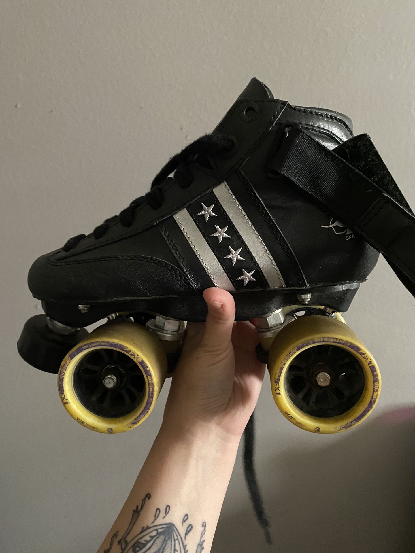 Quad Star Rollerskates Size 5