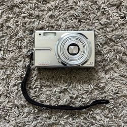 Olympus FE-250 Digital Camera