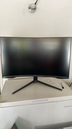 Samsung Odyssey G7 32 inch screen