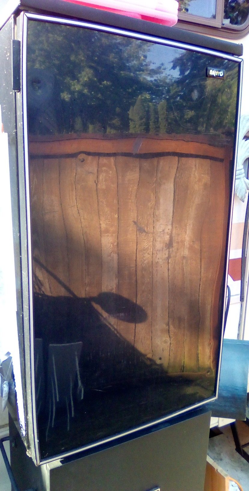 Sanyo Mini Fridge With Freezer Great Condition