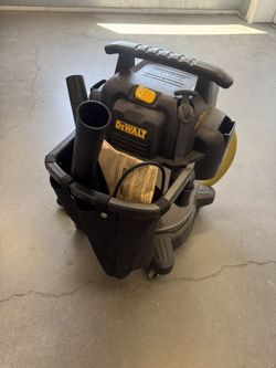 DeWalt 8 Gallon Stainless Steel Wet/Dry Shop Vac Vacuum w/ Hose & Attachments
