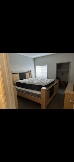 Bedroom Set 4 piece