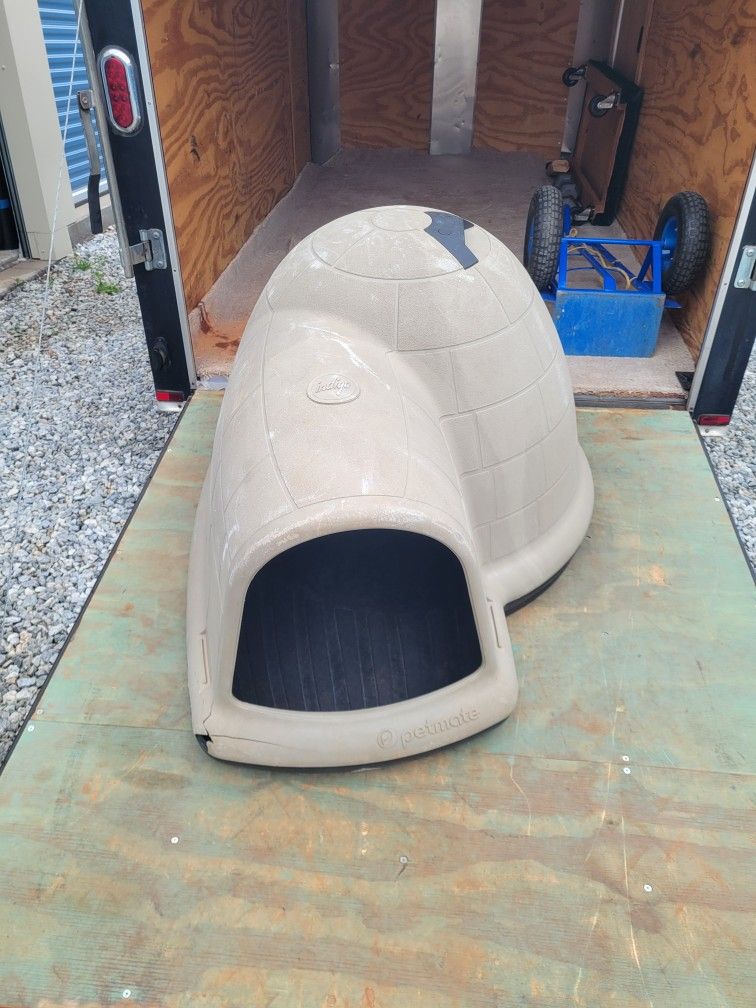 Indigo Petmate Large Igloo 