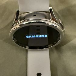 Galaxy Watch 6 Classic, 43mm. BT