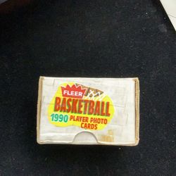 Title: 1990 Fleer Basketball Wax Pack Box (36 Packs) – Vintage NBA Cards