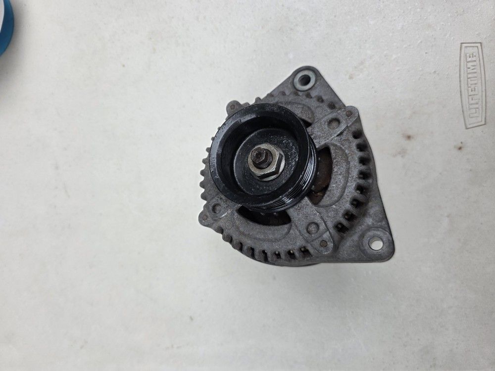 Alternador