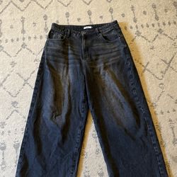 Black baggy jeans