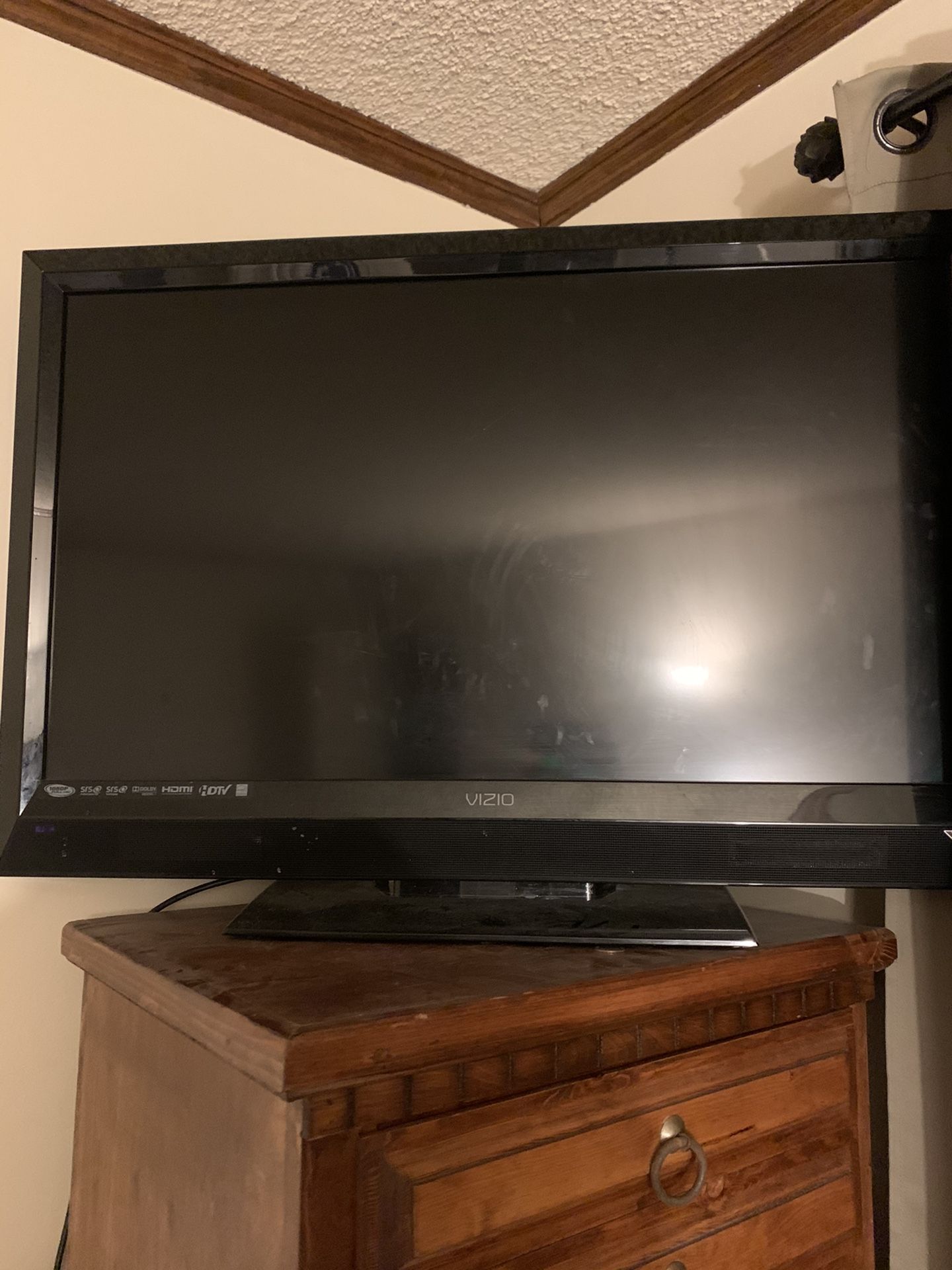 Vizio 37inch tv