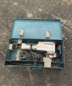 Makita HM1500 demolition hammer