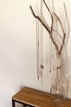 WineBranch Jewelry Holder
