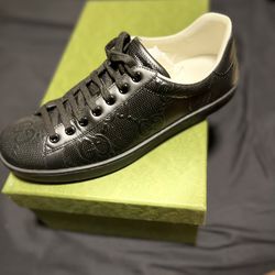 Gucci Shoes Men. 