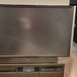 Large 72 Inch DLP Tv.
