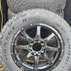 Goodyear Wrangler TrailRunner AT Tires w/ Black Rims – 275/60R20 – Ram 1500
