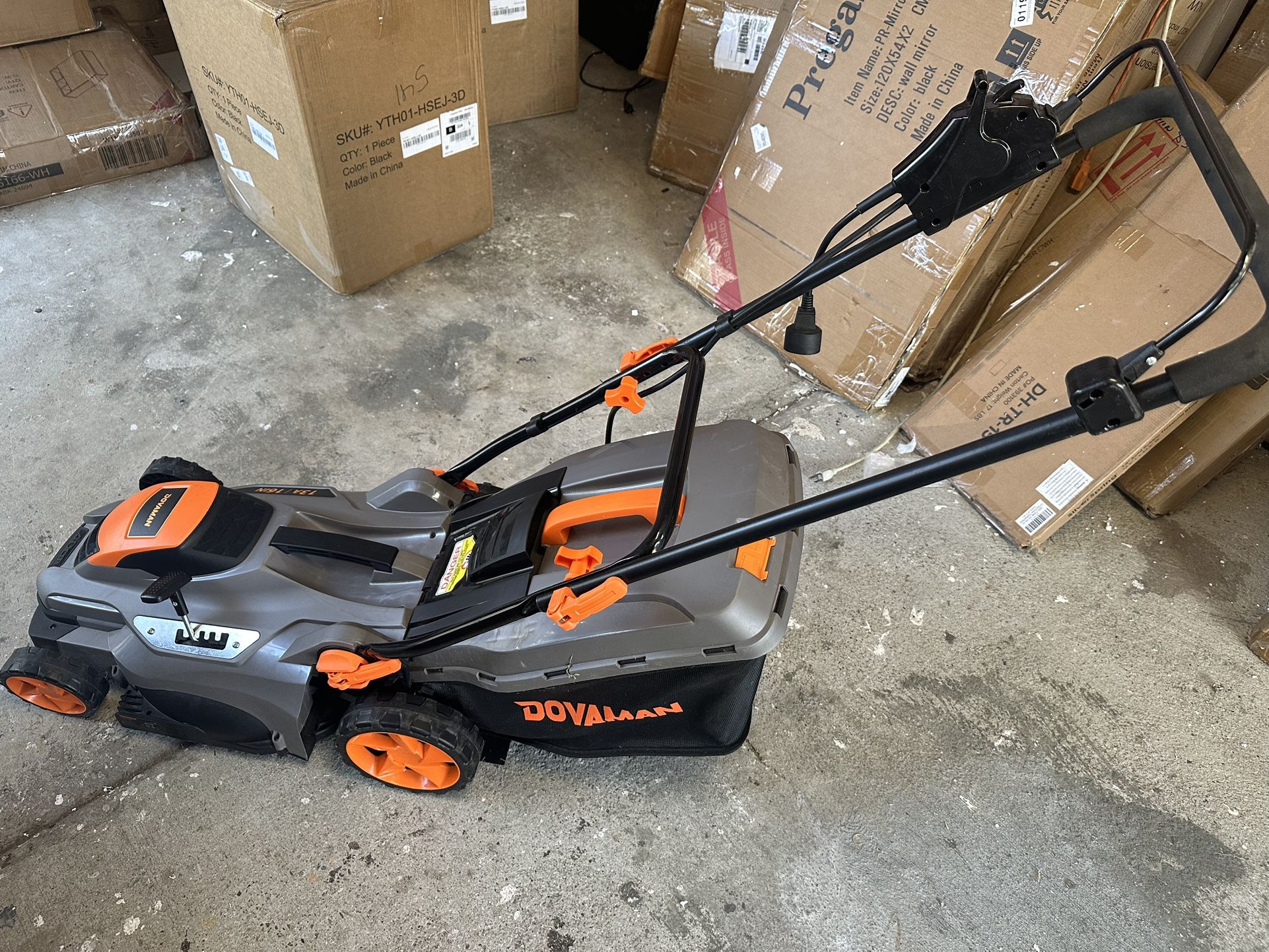 DOVAMAN LA16M Lawn Mower, 16-inch Steel Blade, 98% Grass Collection