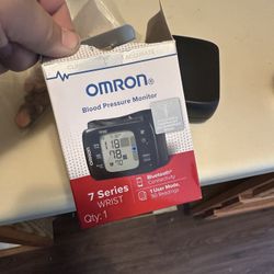 Omron Blood Pressure Monitor 