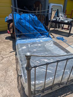 Full size metal frame with box spring