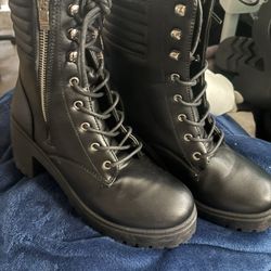Boots Size 8