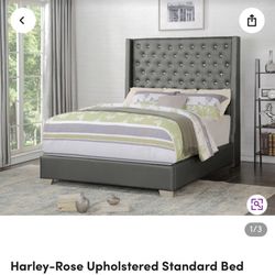 Upholstered Queen Bed 