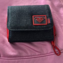 Vinted.  Roxy. Wallet 