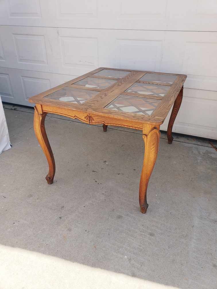 Dining Table - Excellent Condition 