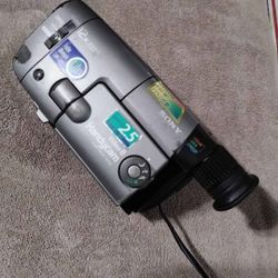 80s hand videocamera CCD TRV19, Sony,  8m,